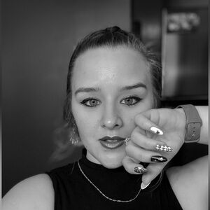 Meet your Posher, Alyssa